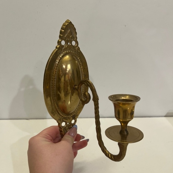 Vintage Ornate Oval Solid Brass Candle Holder Wall Sconce - Picture 1 of 7